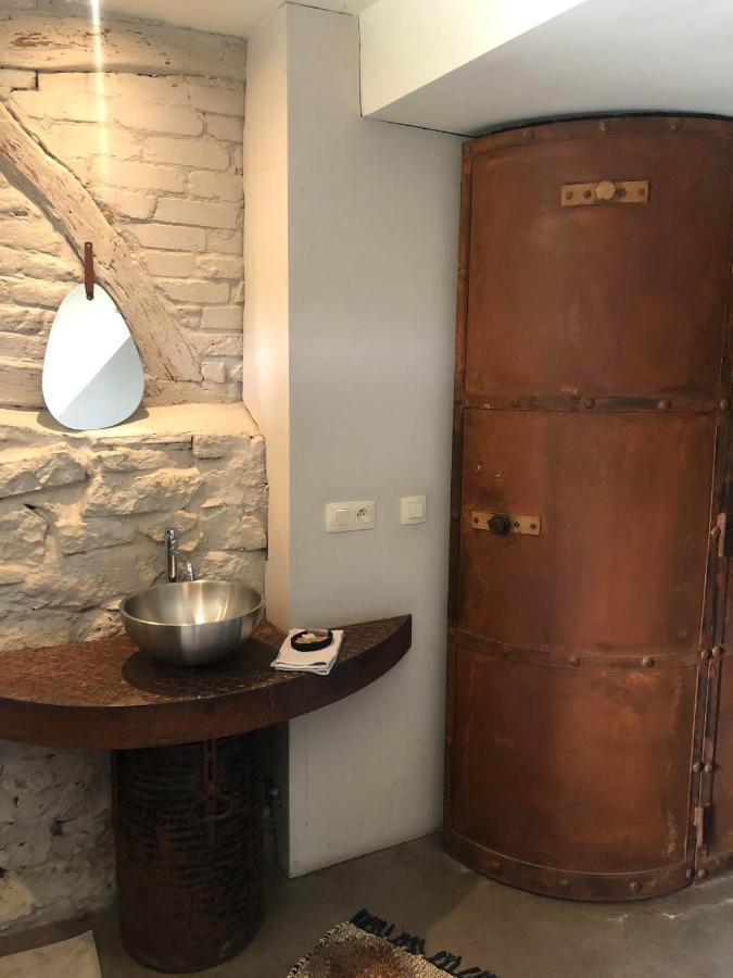 Une Maison A La Campagne Дюрби Екстериор снимка